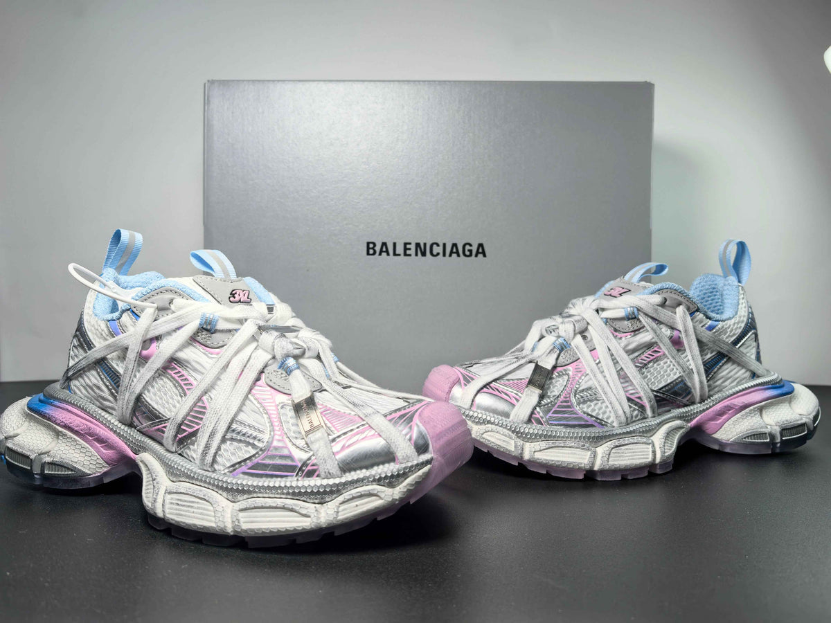 Balenciaga Runner 3XL Extreme Lace 02 balenciaga