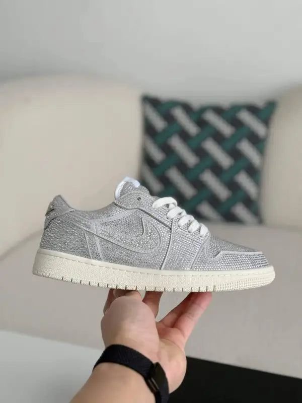 Air Jordan 1 Low – Platinum Sparkle Silver Sneakers