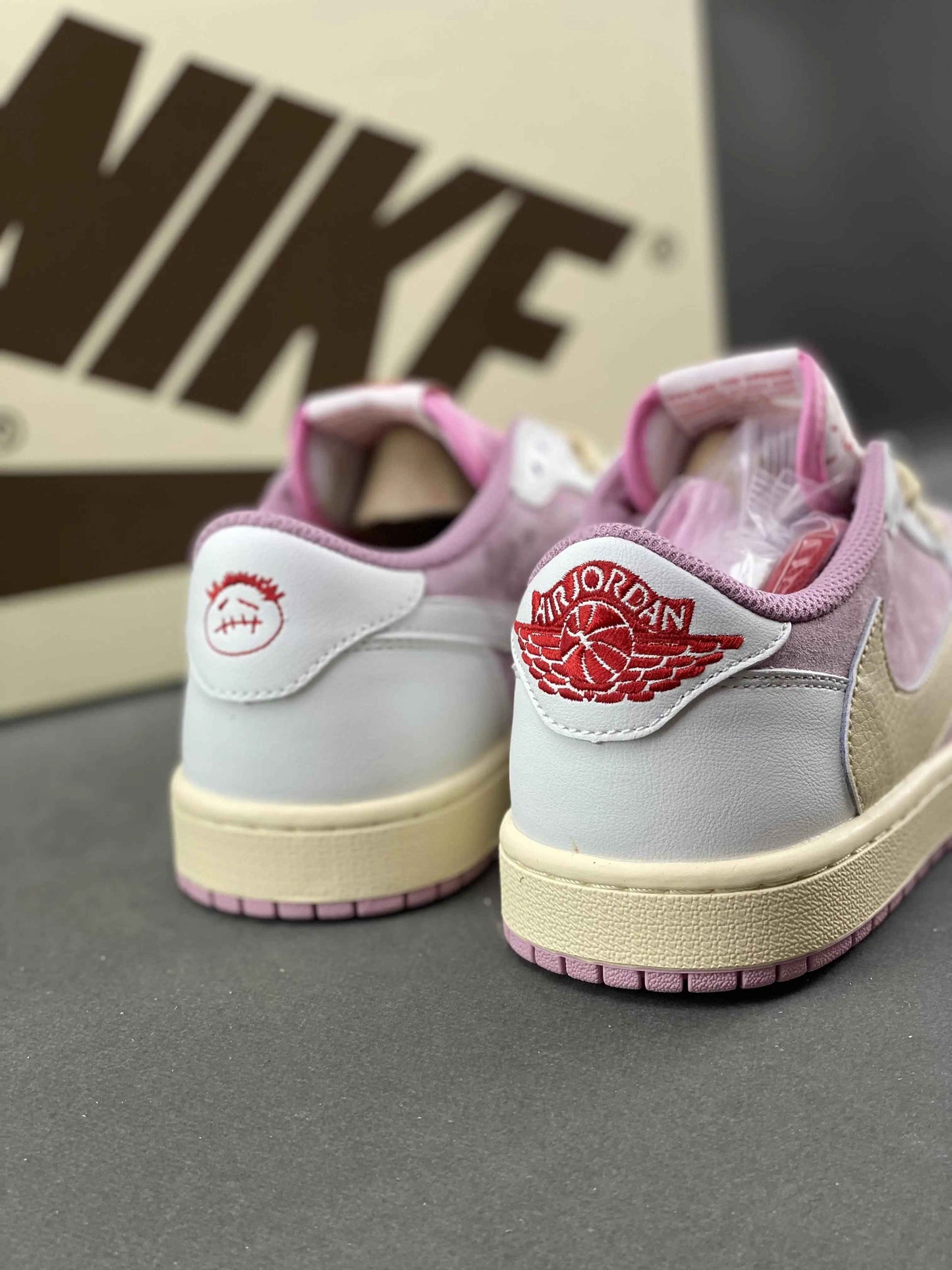 Custom Travis Scott x Air Jordan 1 DM7866-600
