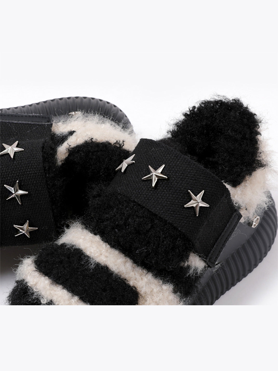 Beige Y2K Platform Fuzzy Star Detail Sneakers - Skipkicks