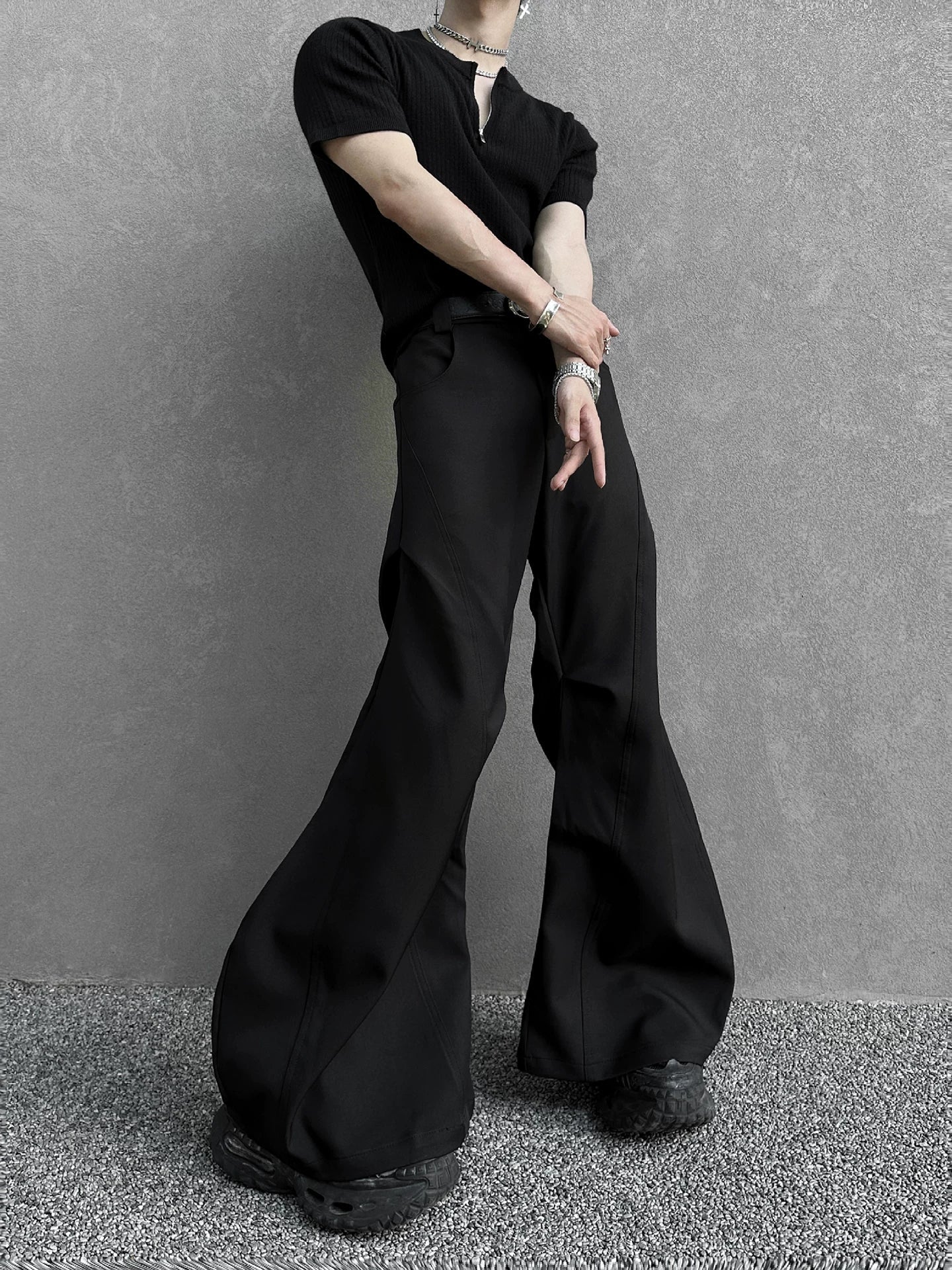 Obsidian Flare Hyperwide Cargo Pants