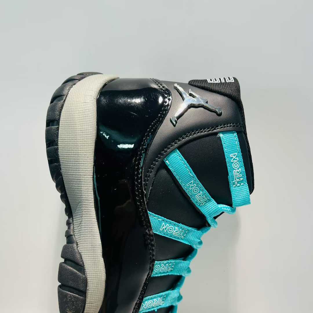 Air Jordan 11 Retro: Iconic Style Meets Premium Comfort