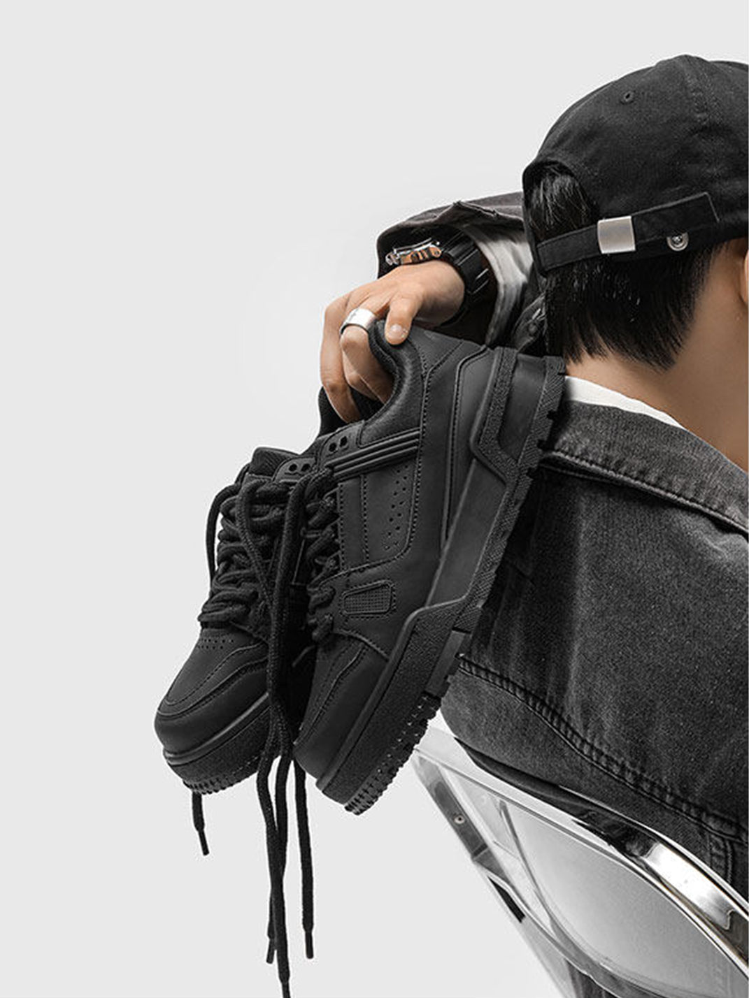 Minimal Chunky Platform Sneakers - Skipkicks