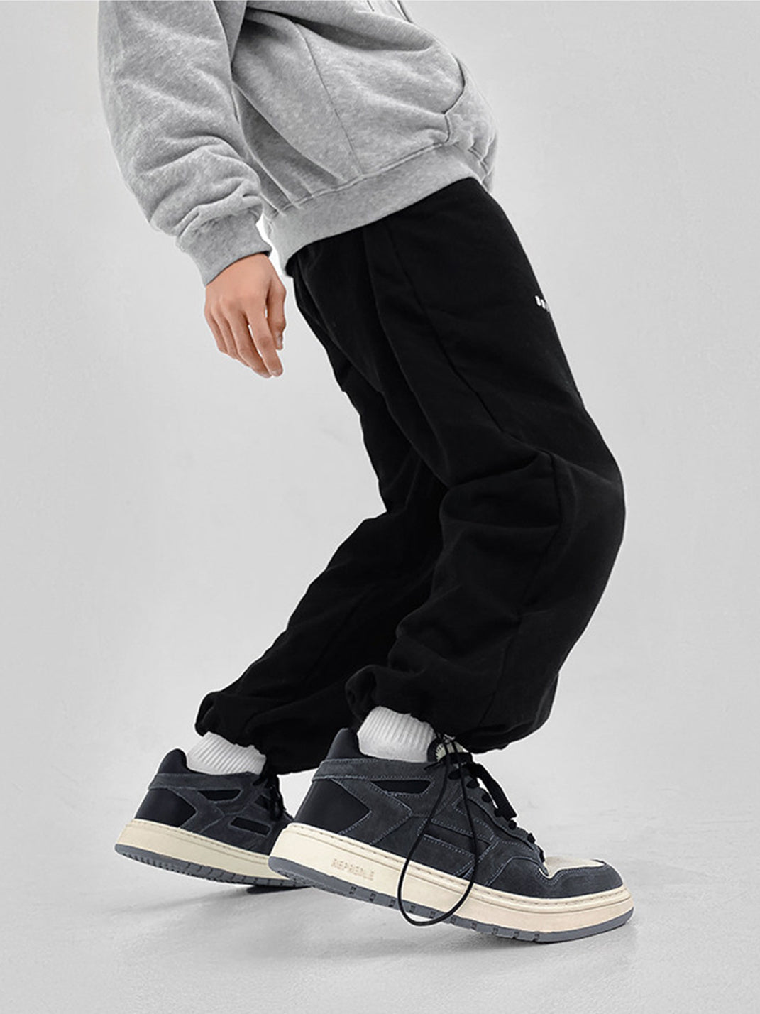 Soft Suede Low-Top Sneakers - Skipkicks