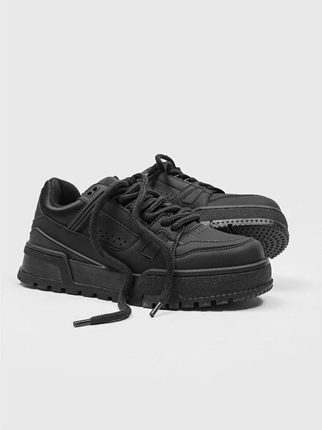 Minimal Chunky Platform Sneakers - Skipkicks