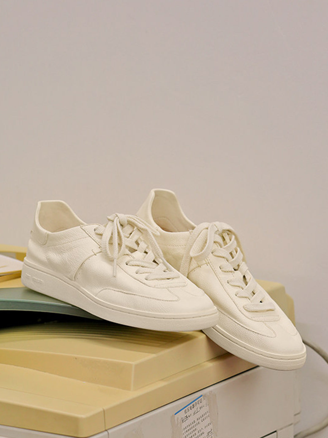 Low-Profile Cowhide Flats - Skipkicks