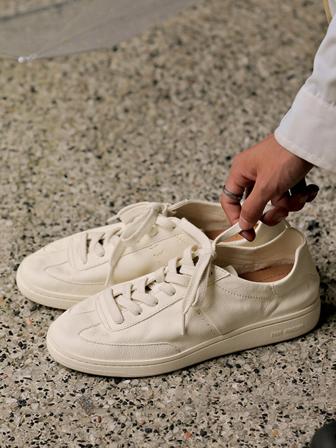 Low-Profile Cowhide Flats - Skipkicks
