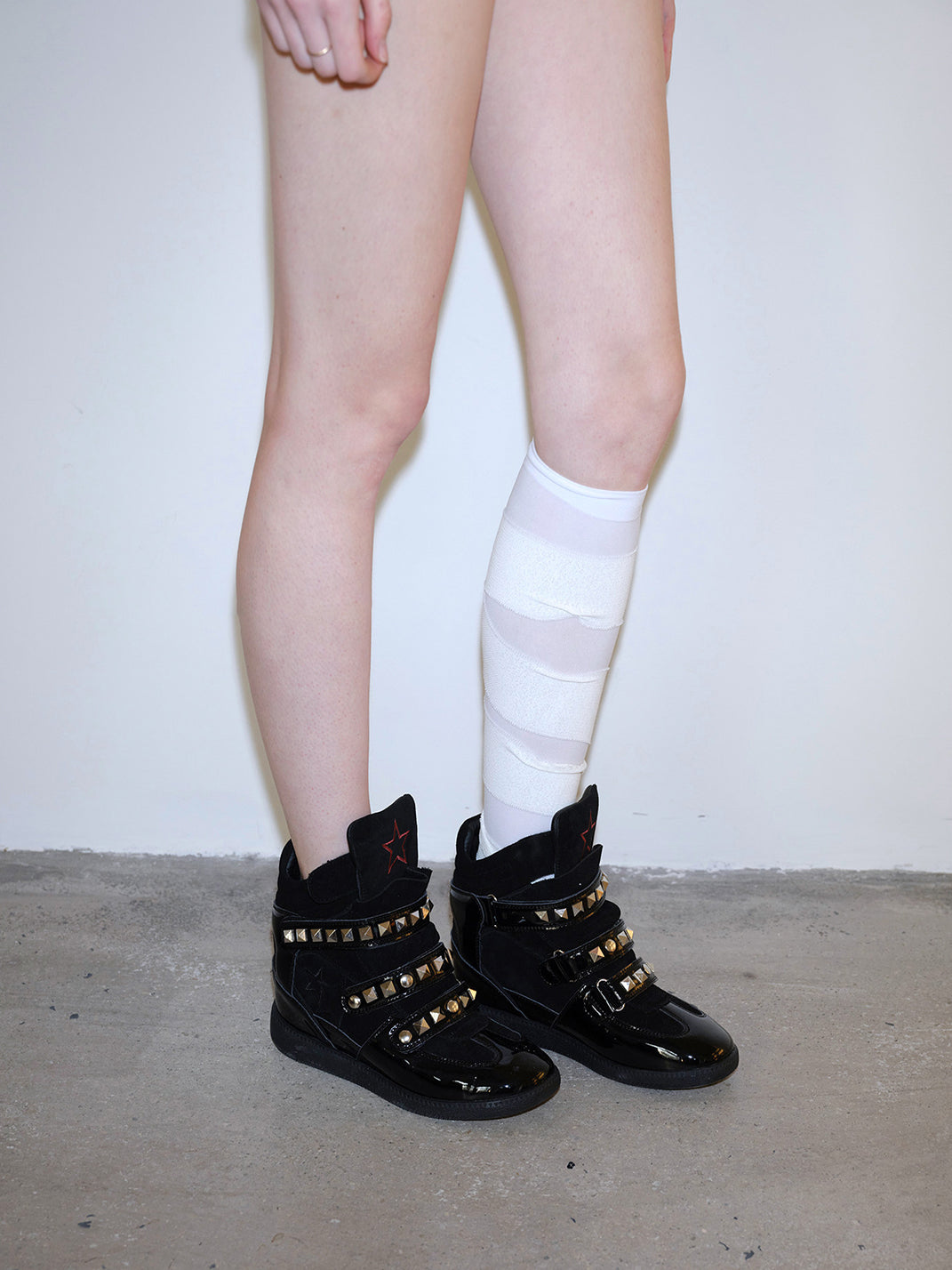 Black Retro Cowhide Wedge Shoes with Studs