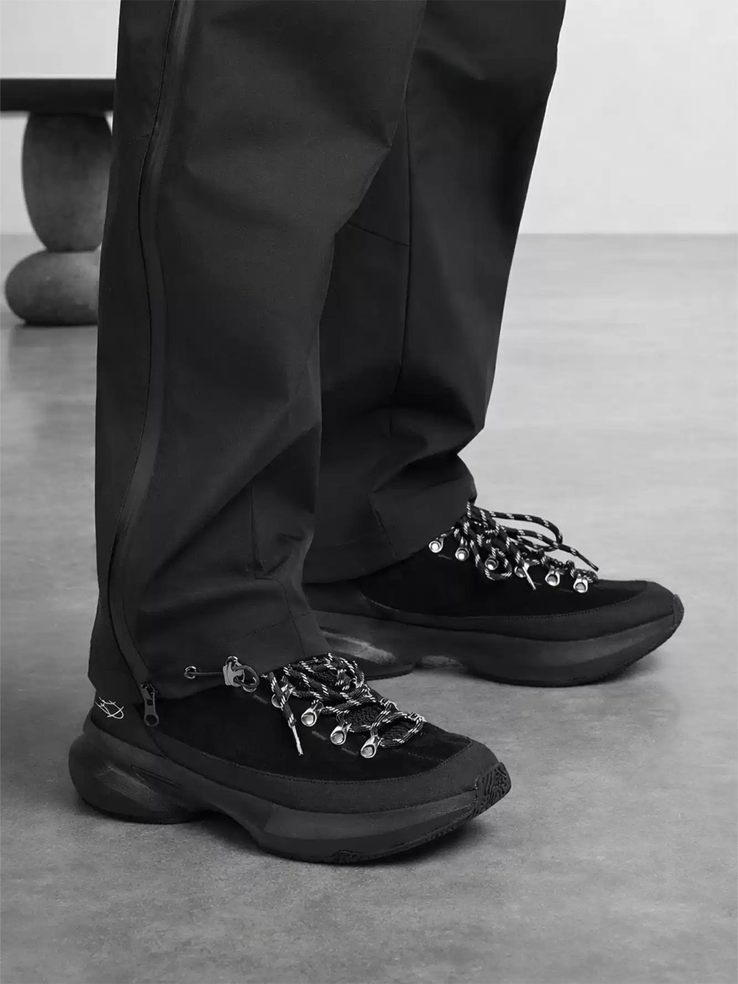All-Black Samurai Casual Sneakers - Skipkicks