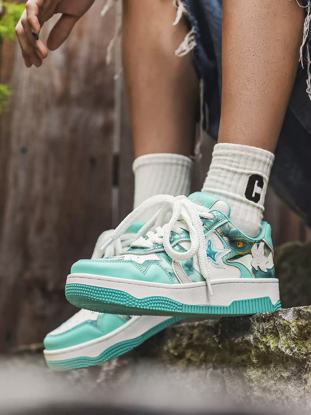 Green Star-Patch Platform Skate Sneakers - Skipkicks