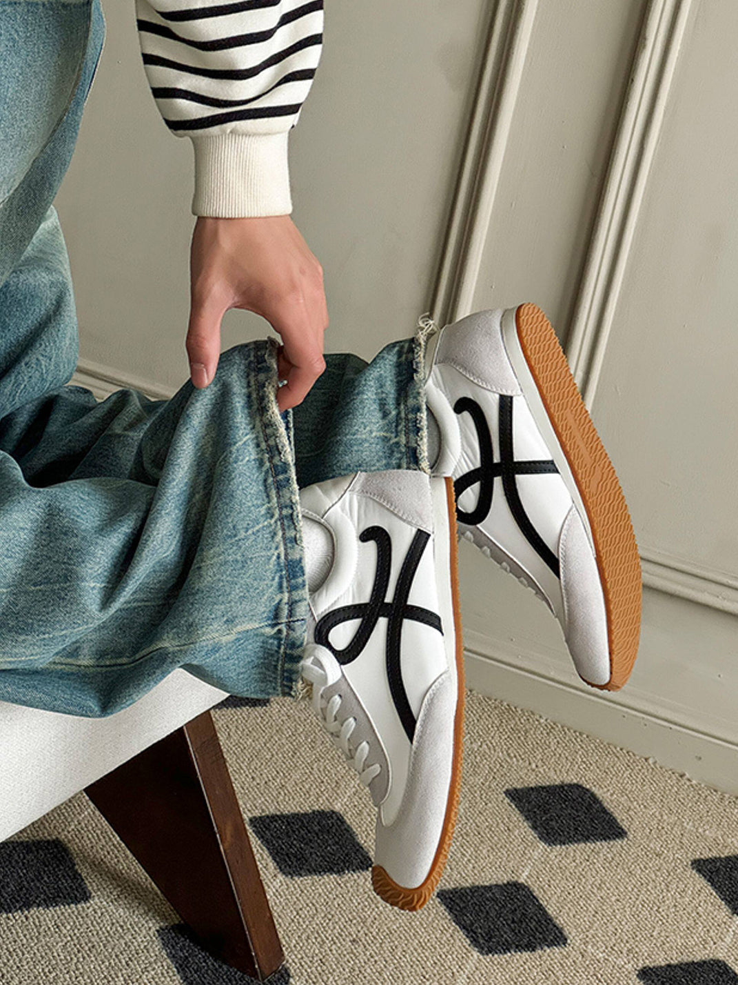 Breathable Panel Sport Sneakers - Skipkicks