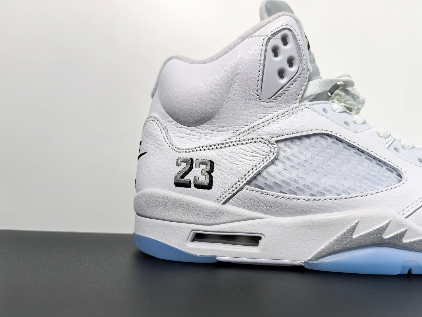 Air Jordan 5 OG White Metallic - Iconic Style Meets Comfort