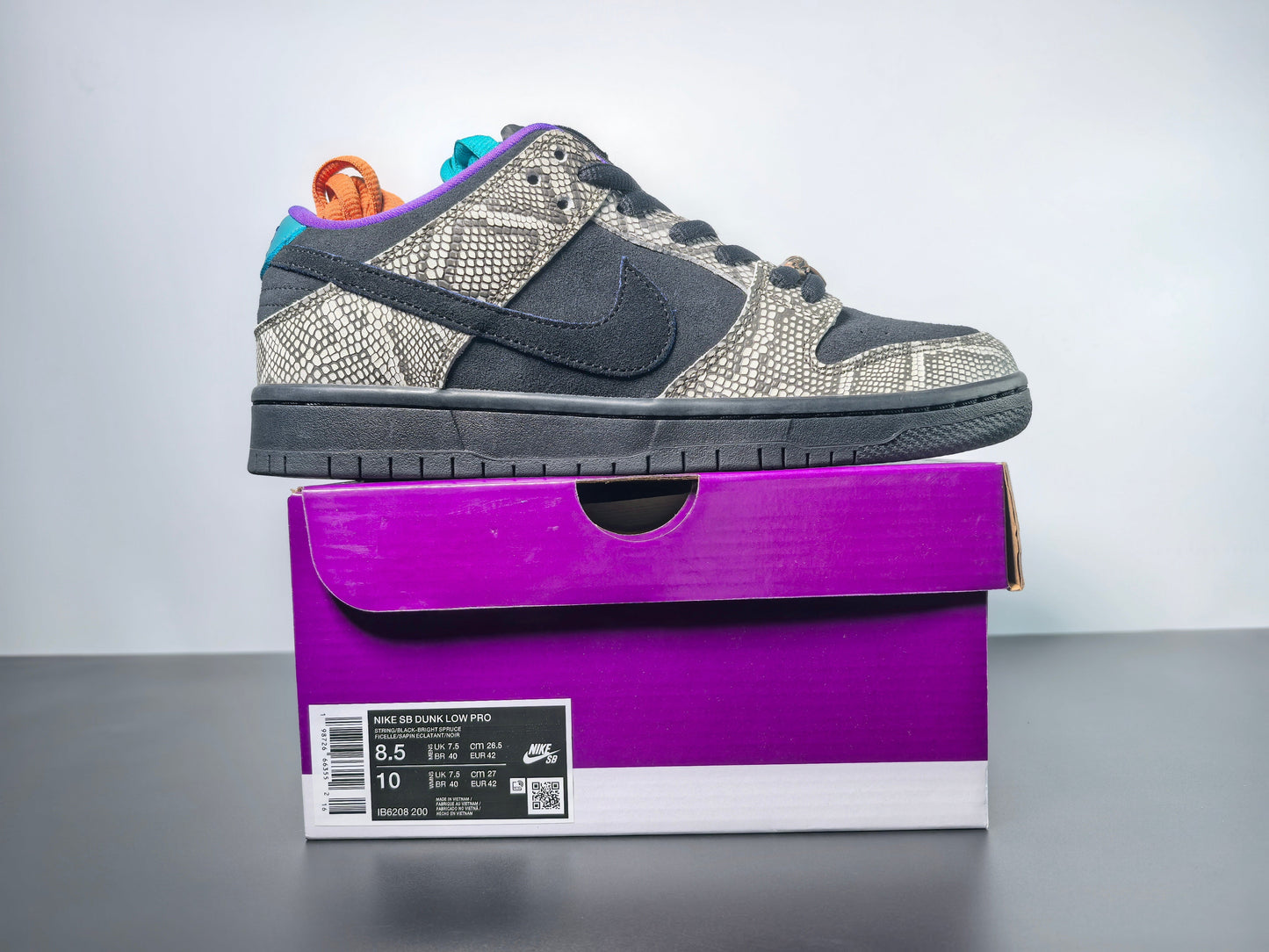 Nike × Dashawn Jordan Dunk SB DUNK LOW CUSTOM