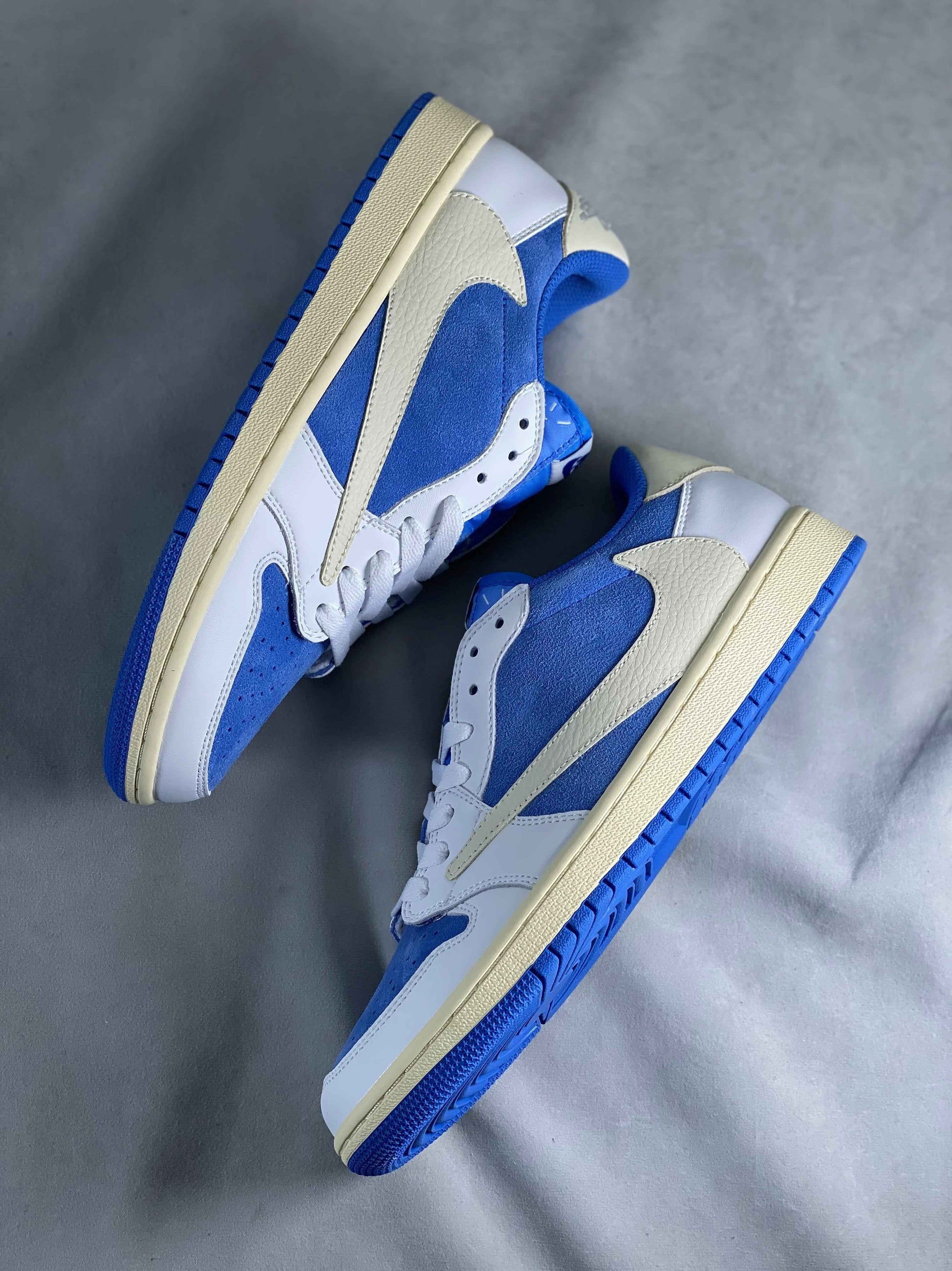 TS Edition Heritage Low - Limited Azure Blue & Frost White