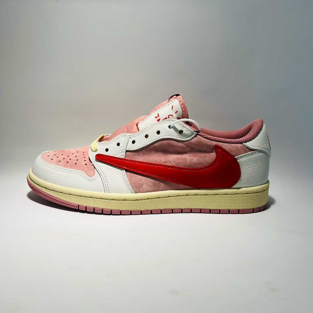 Travis Scott x Air Jordan 1 Low OG – A Collector's Dream