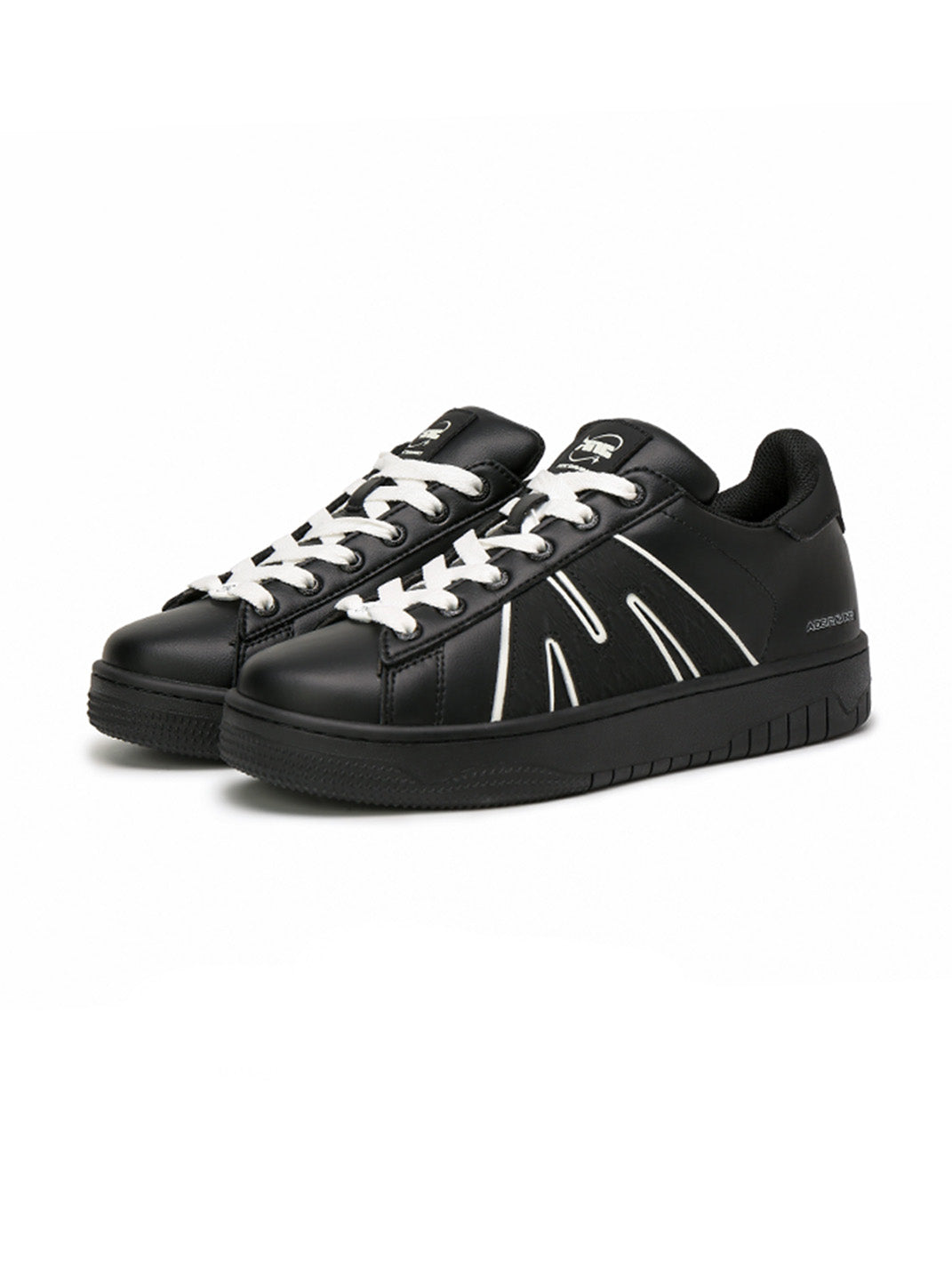 Platform Sneakers with Three Interchangeable Laces - Skipkicks