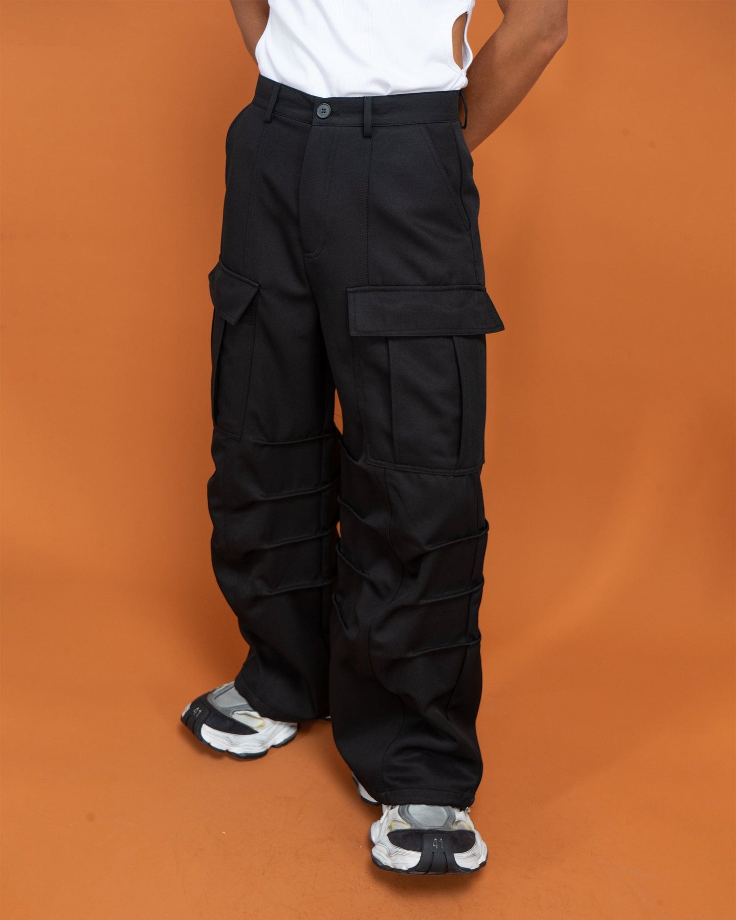 Multi-Pocket Crinkled Cargo Pants - Stylish and Functional