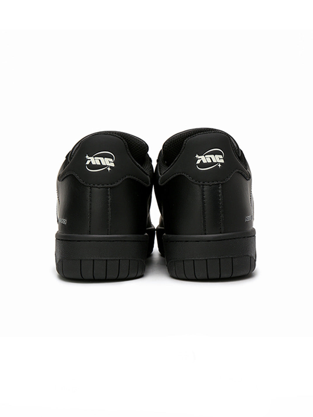 Platform Sneakers with Three Interchangeable Laces - Skipkicks