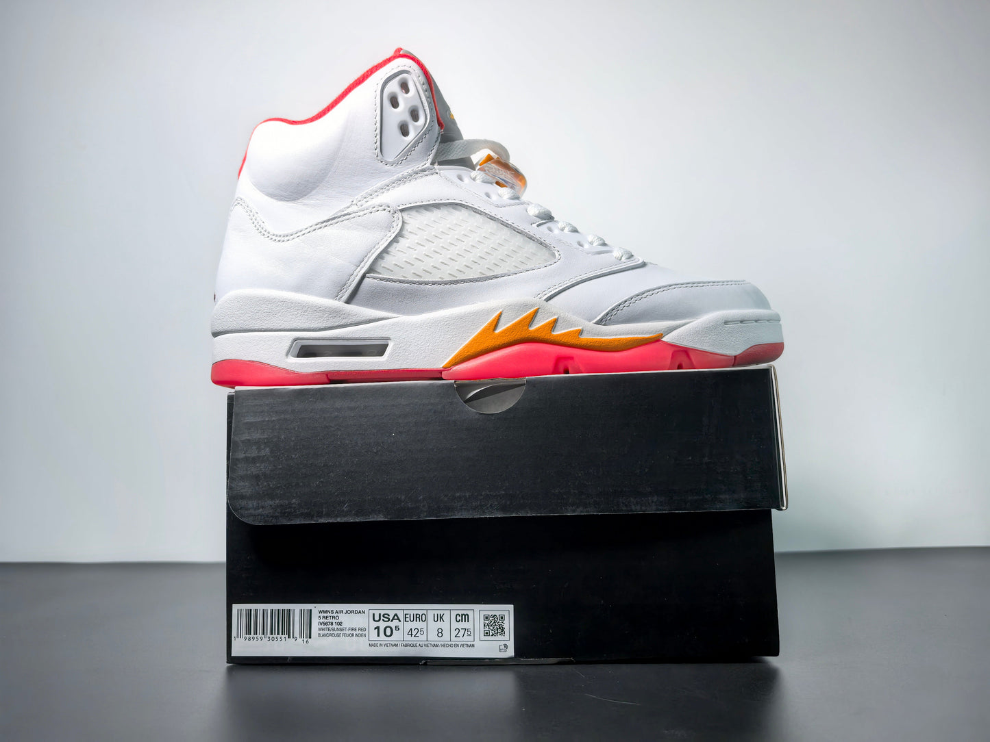 Air Jordan 5 “Sunset”