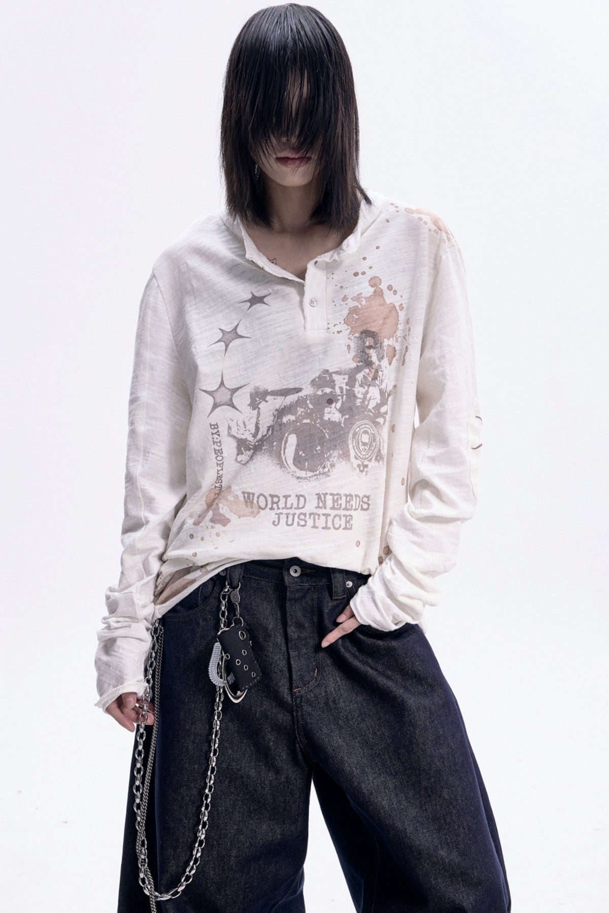 Men's Vintage White Long-Sleeve Tee