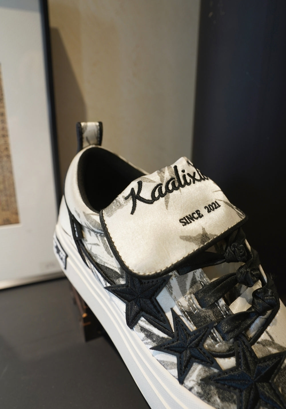 Bamboo Star Canvas Sneakers - Skipkicks
