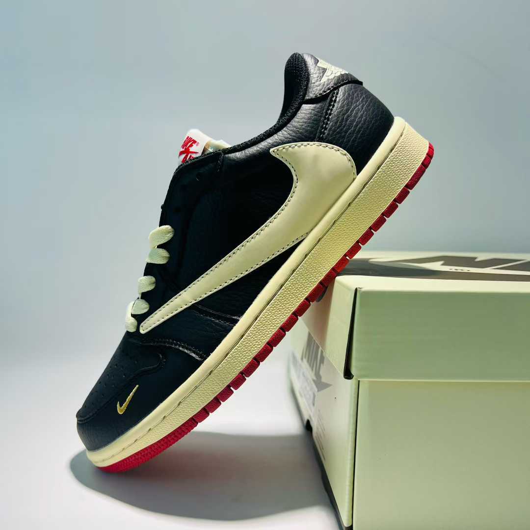 Travis Scott x Air Jordan 1 Low OG: A Sneaker Legend