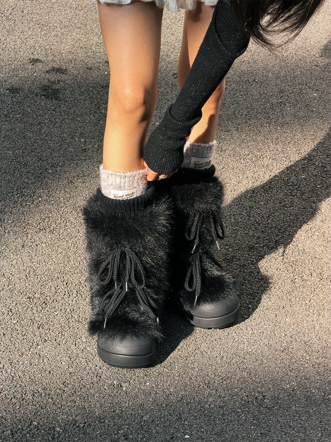 Black Fur-Lined Mid-Top Platform Ankle Boots - Skipkicks