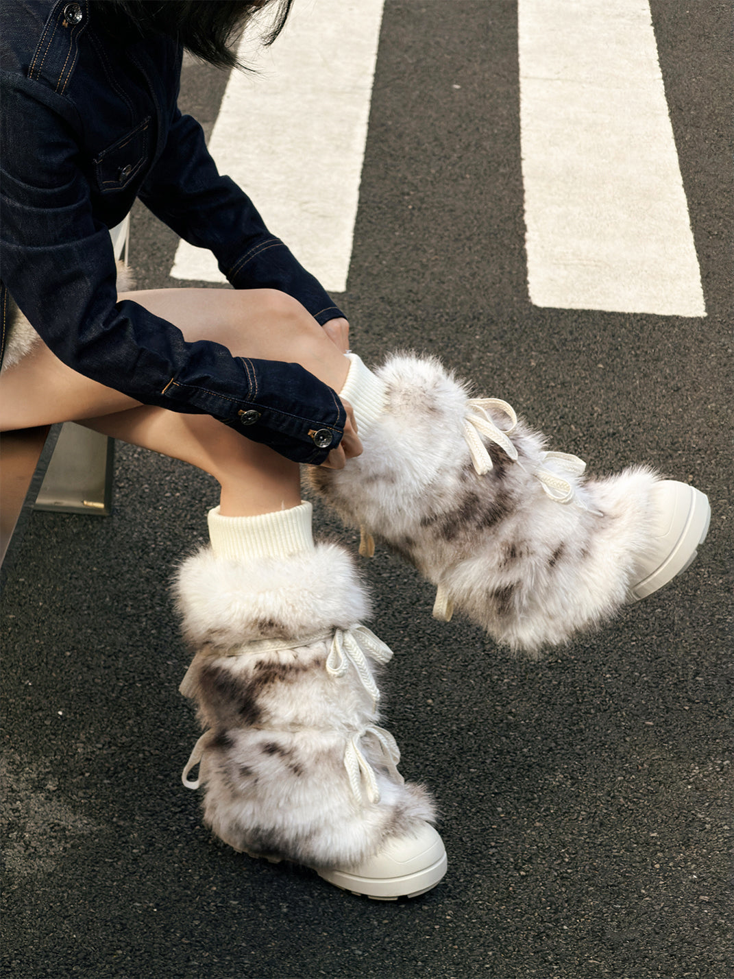 Black Plush-Lined Tall Platform Boots - Skipkicks