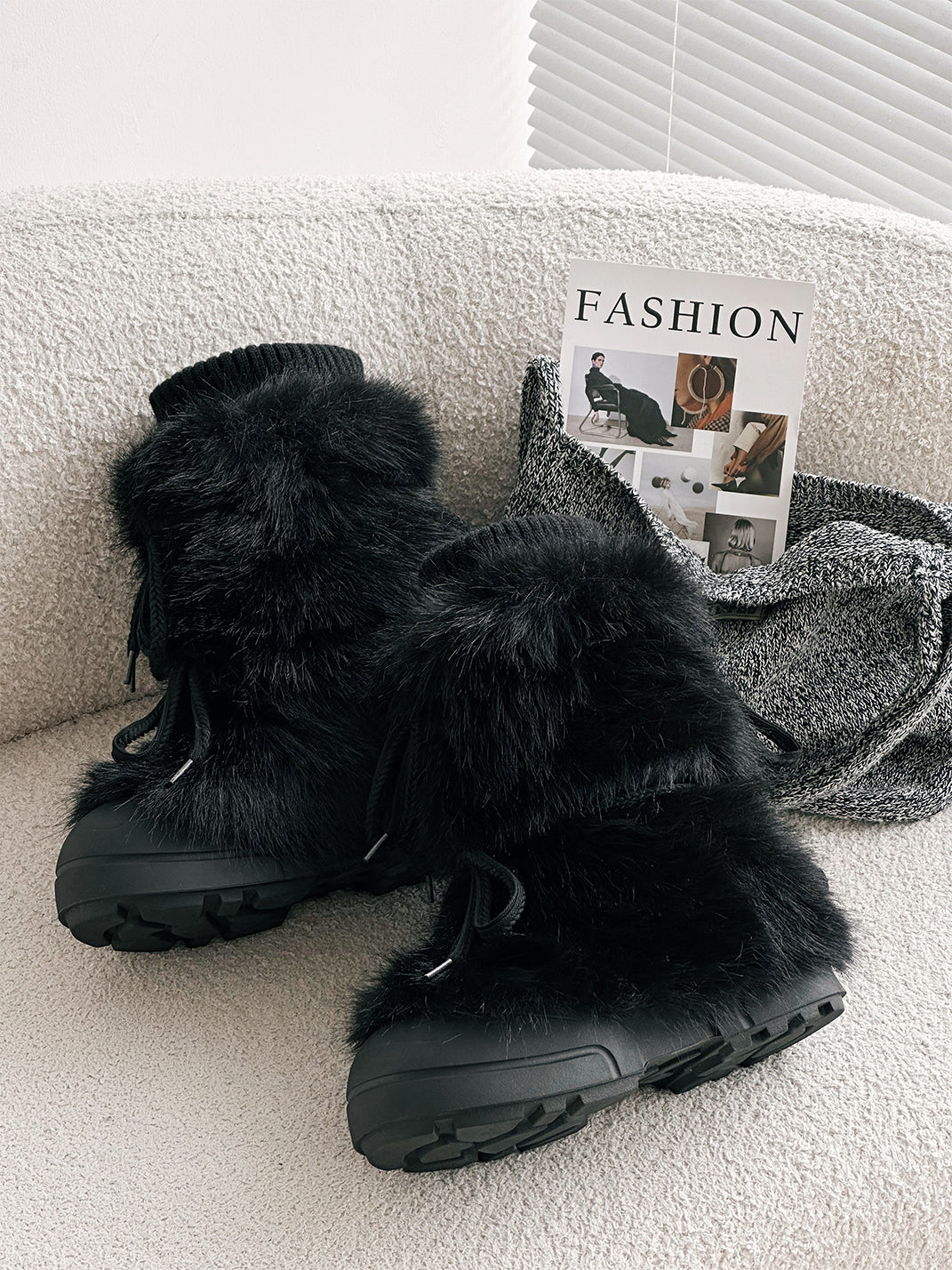 Black Fur-Lined Mid-Top Platform Ankle Boots - Skipkicks