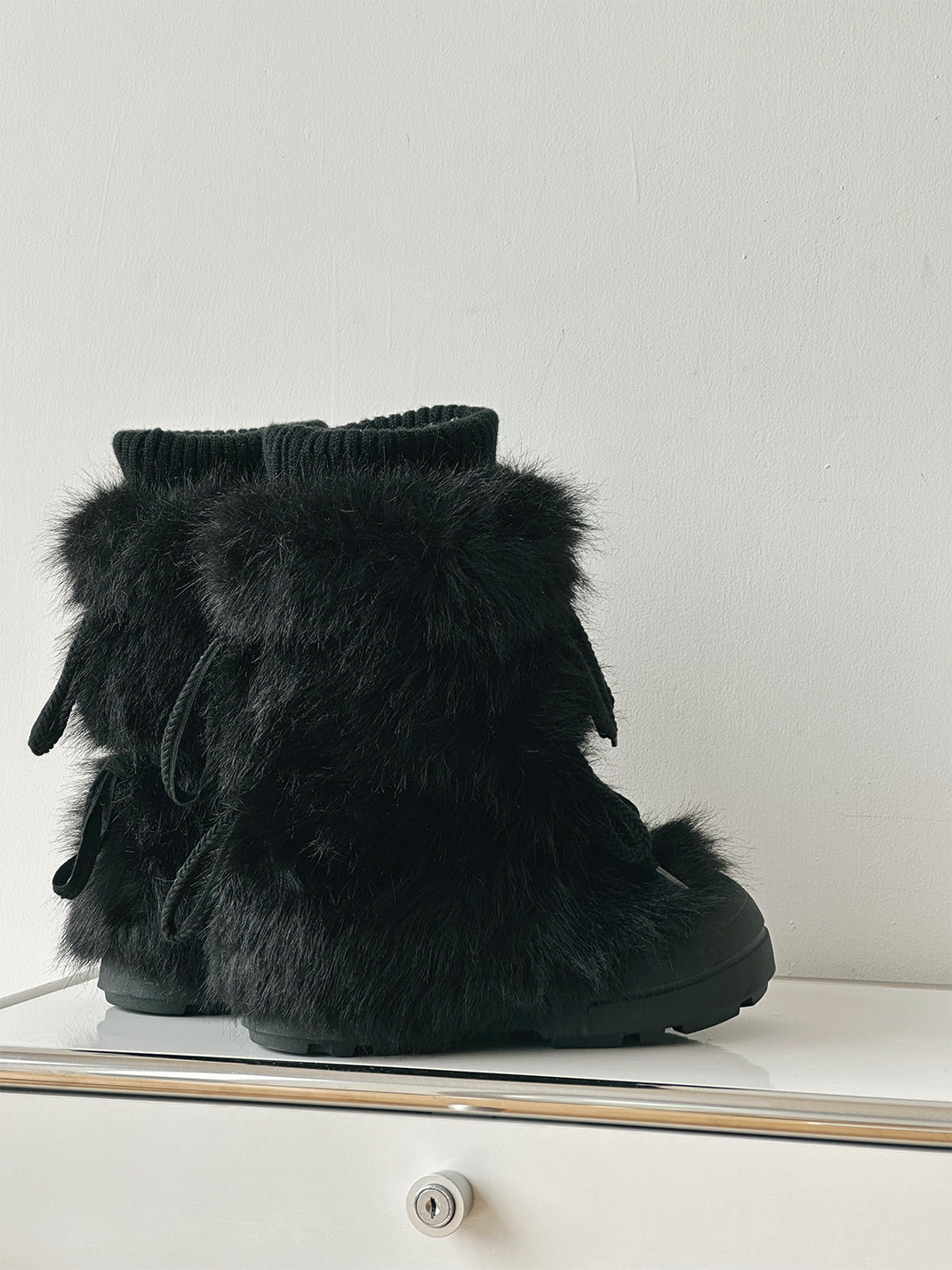Black Fur-Lined Mid-Top Platform Ankle Boots - Skipkicks