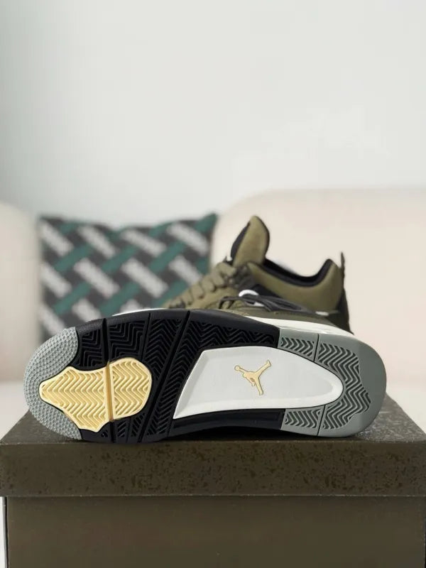 Air Jordan 4 Retro Sneakers - Elevate Your Style with Medium Olive