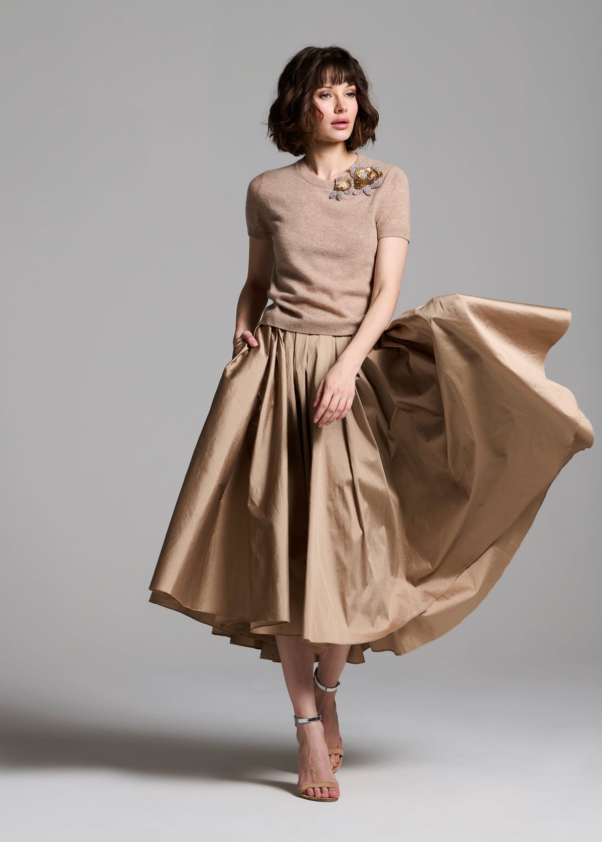 Cashmere Sweater With Applique Pailette Flowers - Gold
