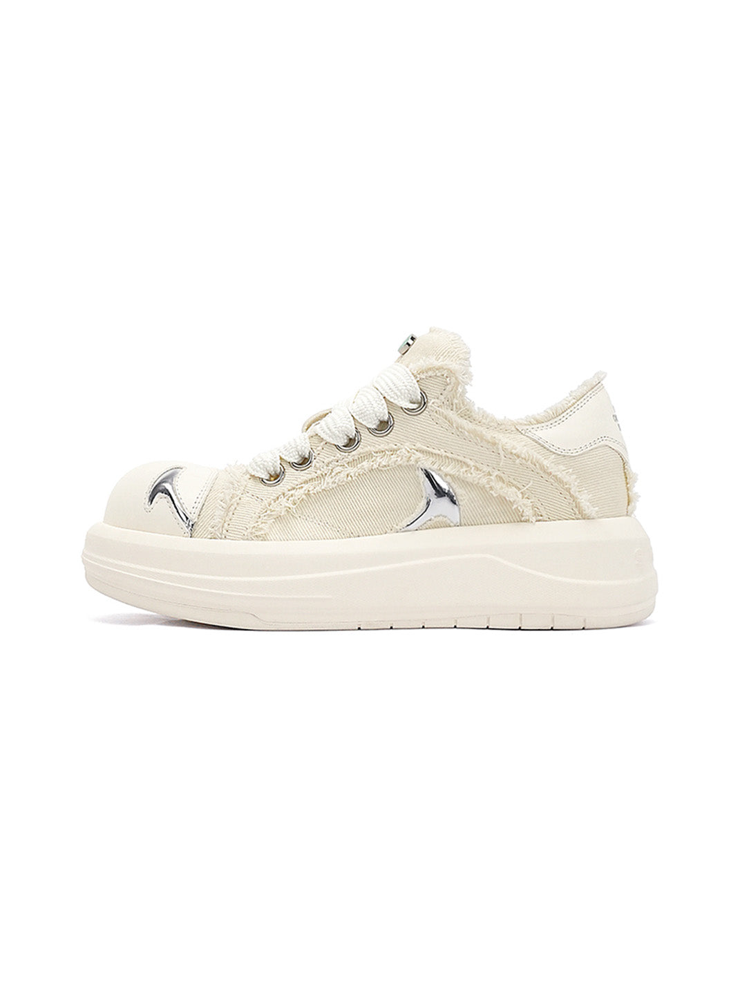 White Beluga Platform Skate Sneakers - Skipkicks