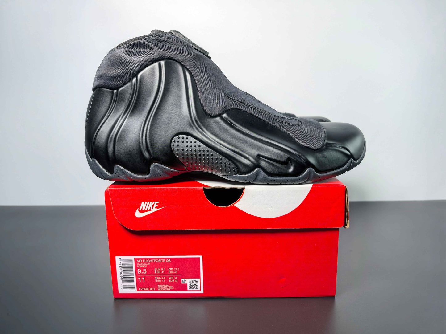 Air Flightposite FV5582-001