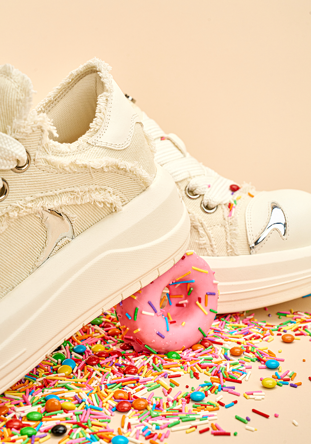 White Beluga Platform Skate Sneakers - Skipkicks