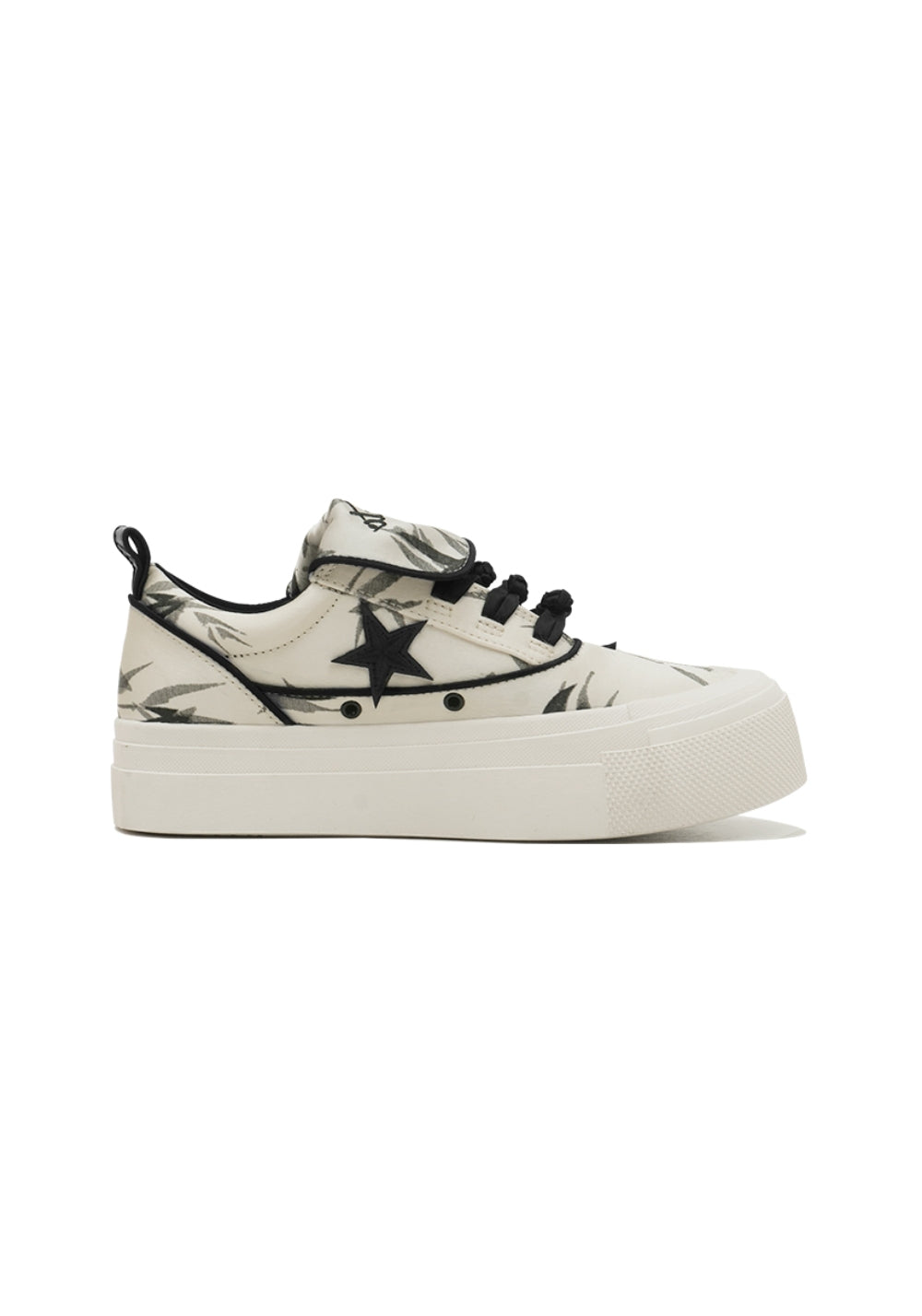 Bamboo Star Canvas Sneakers - Skipkicks