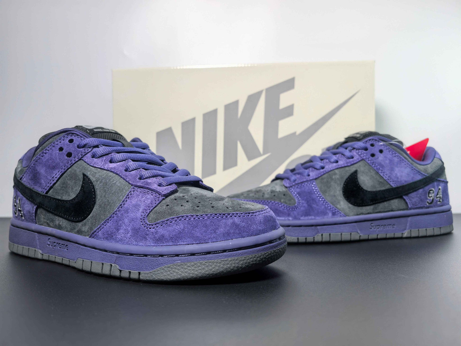 Supreme x Dunk SB LOW PRO OG QS