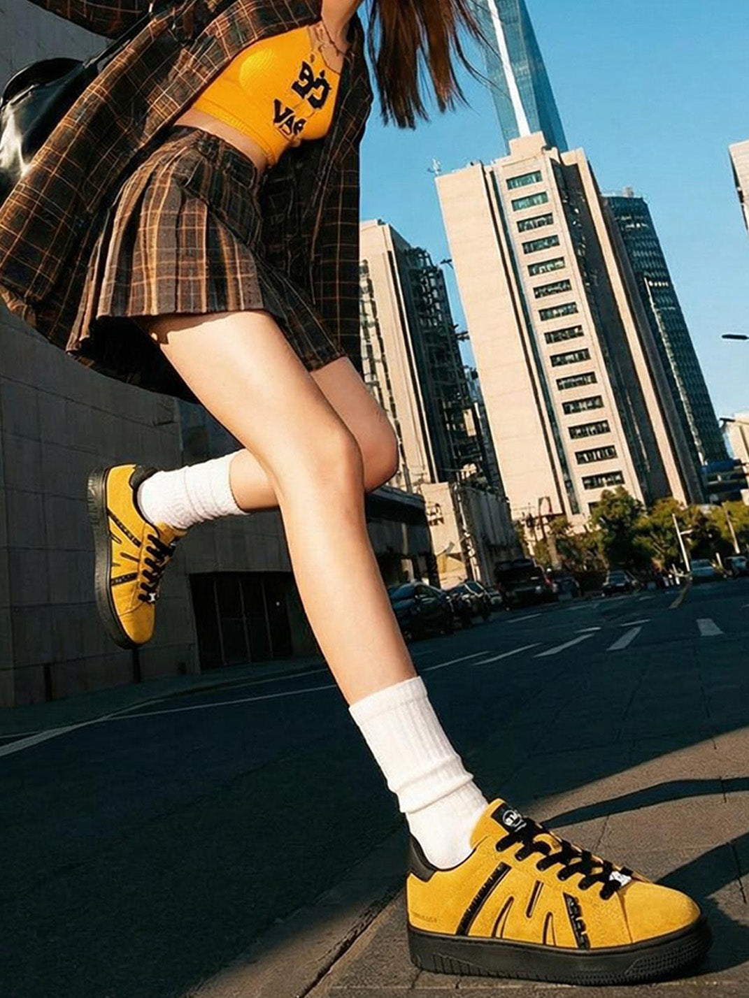 Suede Platform Sneakers with Three Lace Sets - Skipkicks