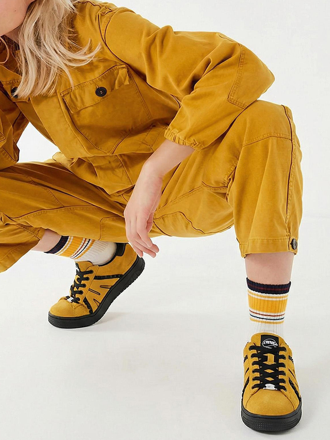 Suede Platform Sneakers with Three Lace Sets - Skipkicks