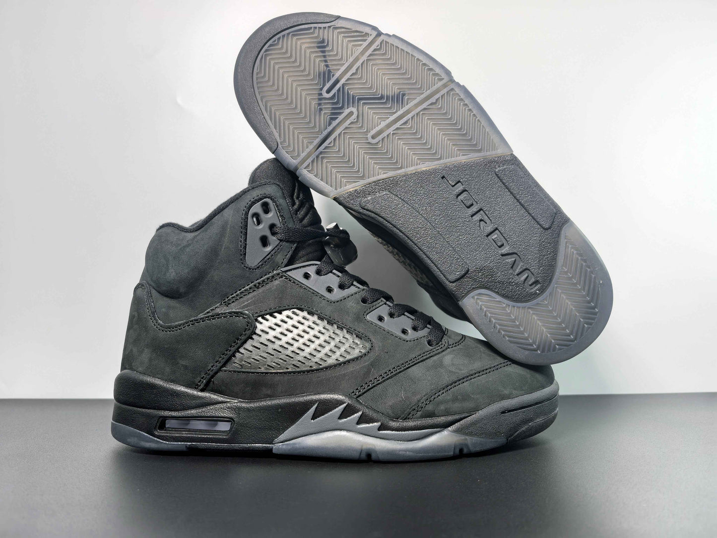 Air Jordan 5 Retro Black Cat