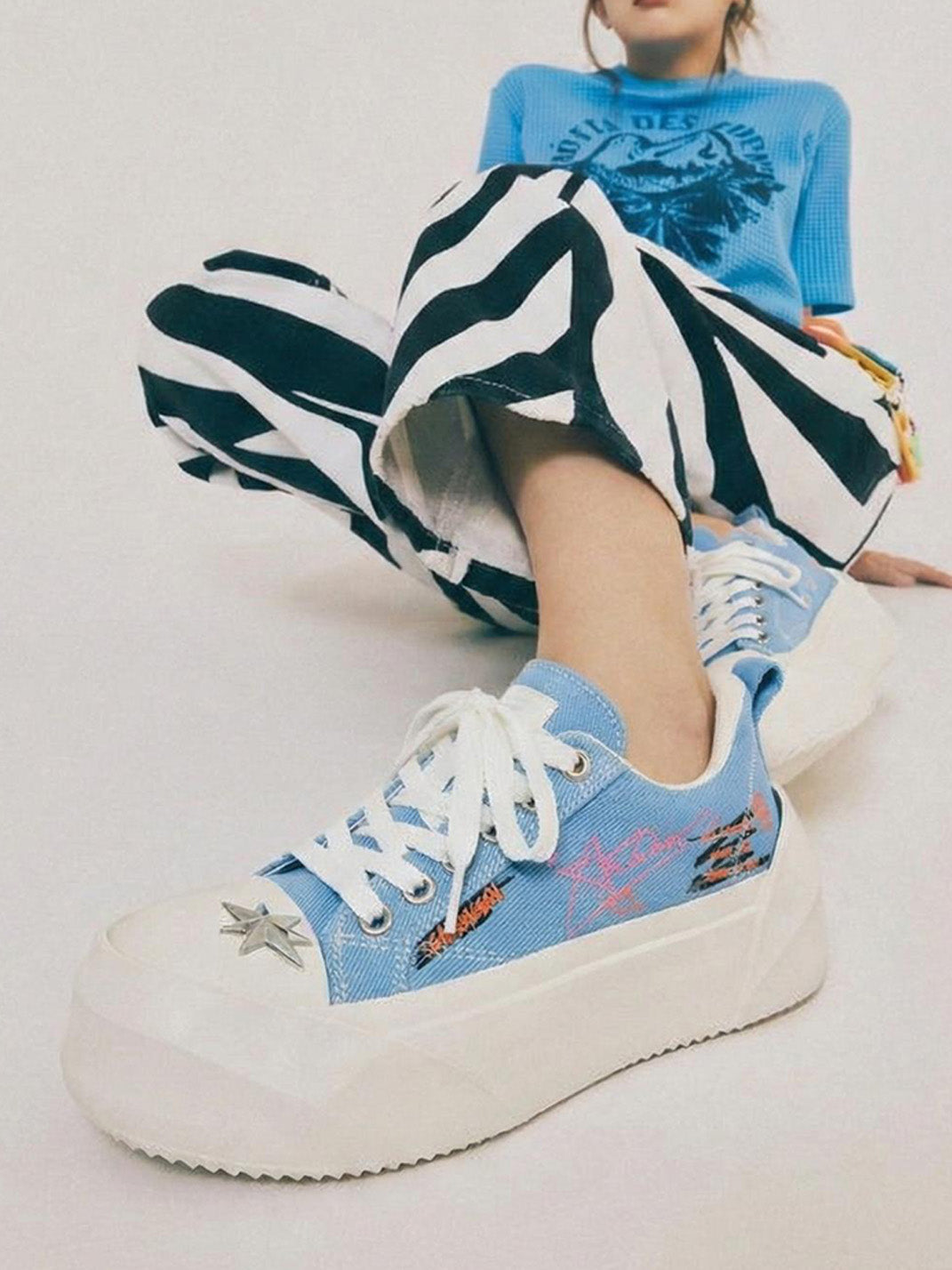 Graffiti Print Canvas Platform Sneakers - Skipkicks