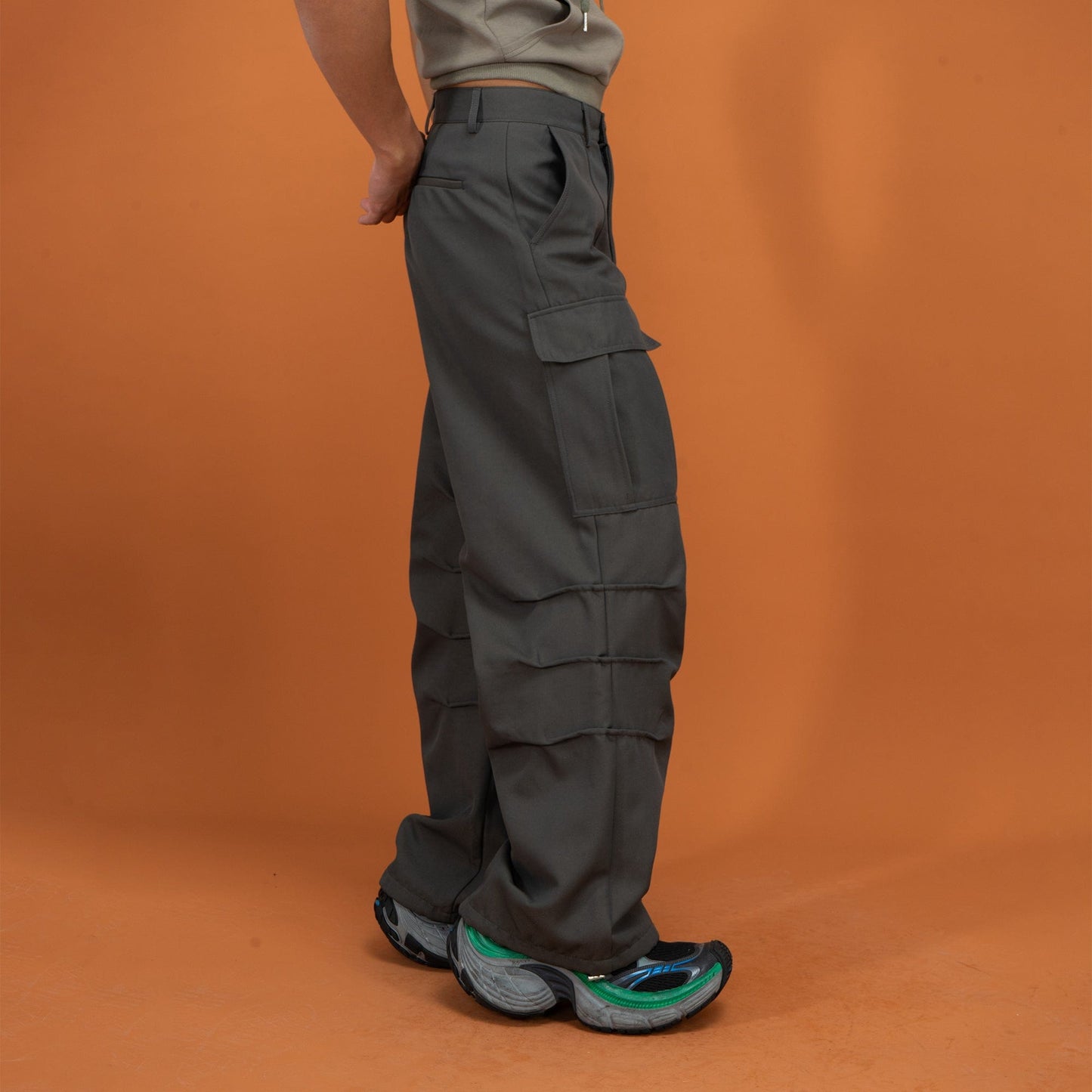 Multi-Pocket Crinkled Cargo Pants - Stylish and Functional