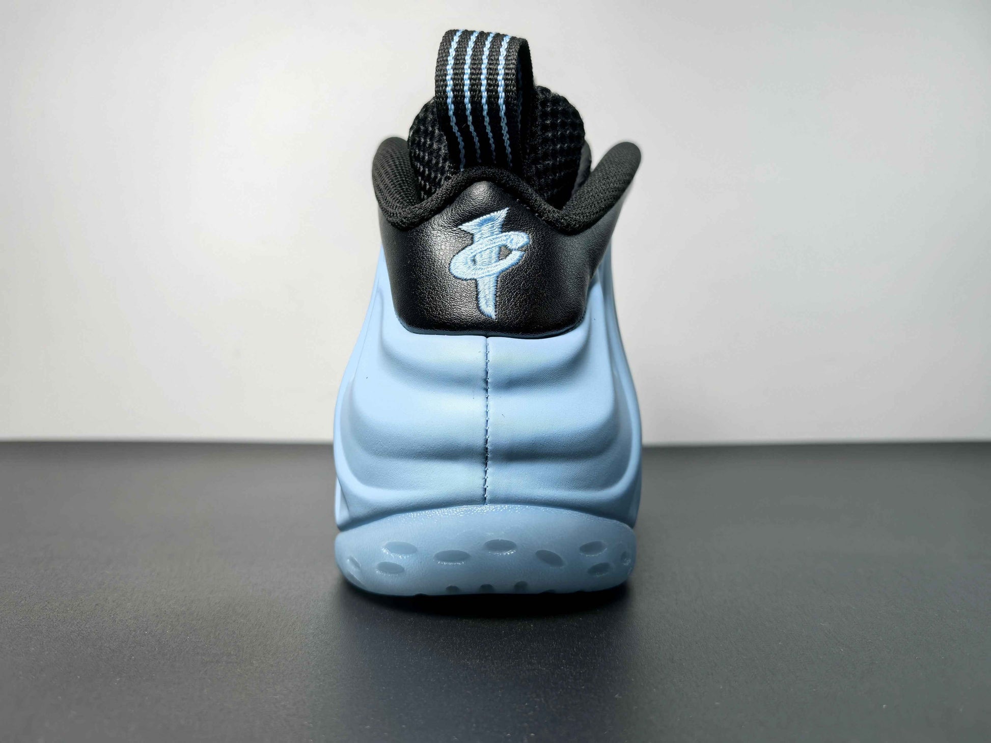 Air Foamposite One “Psychic Blue”