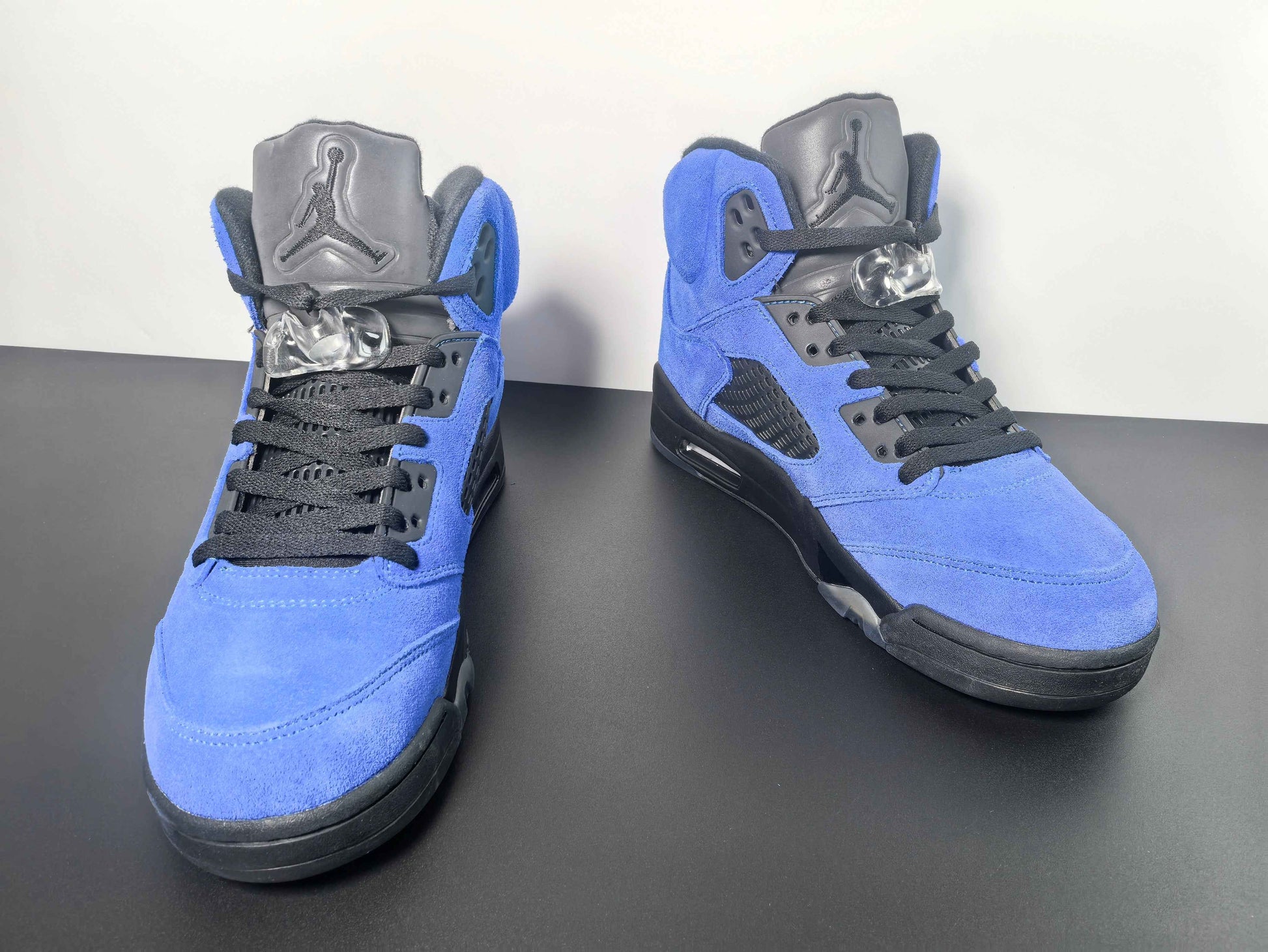 Air Jordan 5 Retro Blue Suede DD0587-400