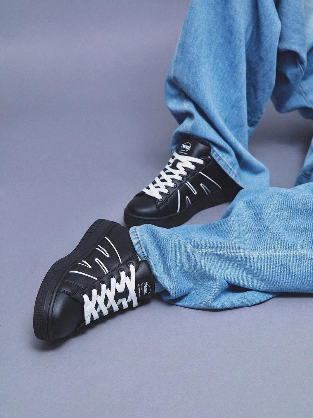 Platform Sneakers with Three Interchangeable Laces - Skipkicks