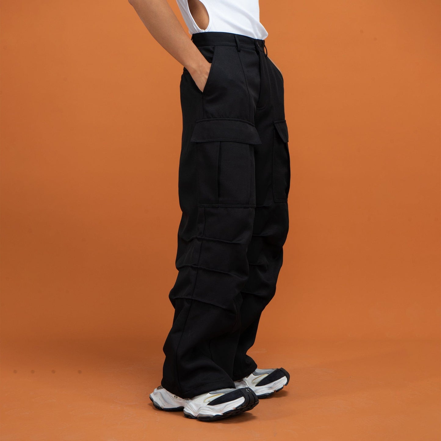 Multi-Pocket Crinkled Cargo Pants - Stylish and Functional