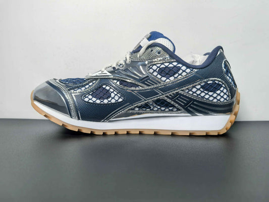 Venetian Orbit Lace-up Runner