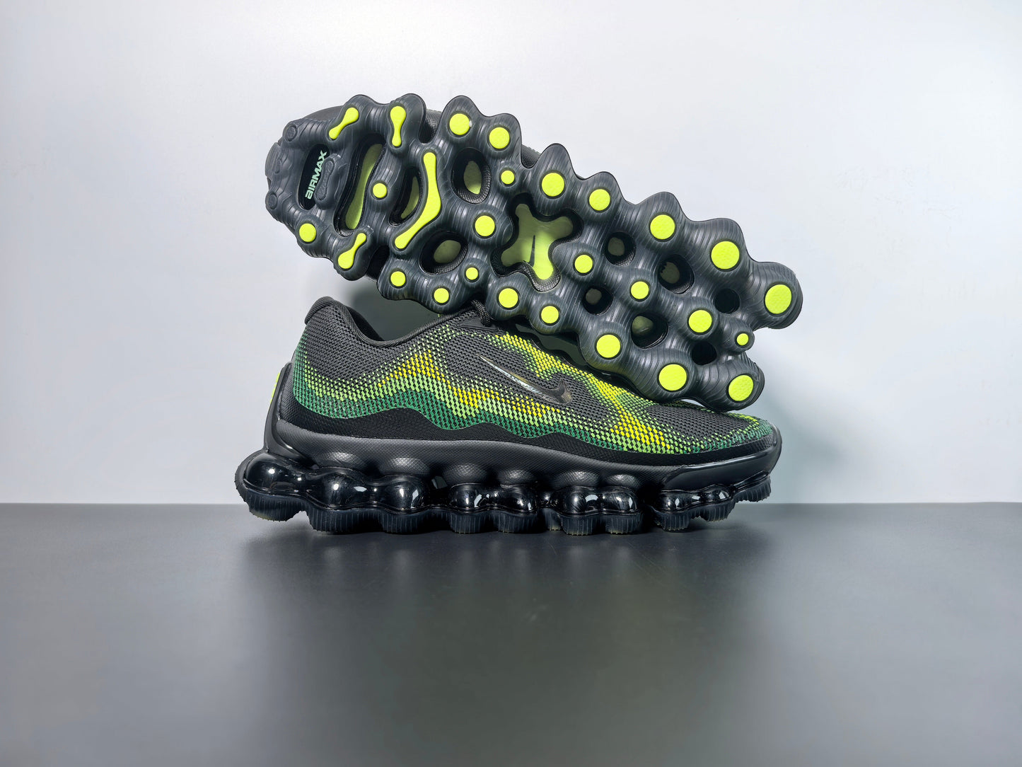 Nike AIR LIQUID MAX CUSTOM