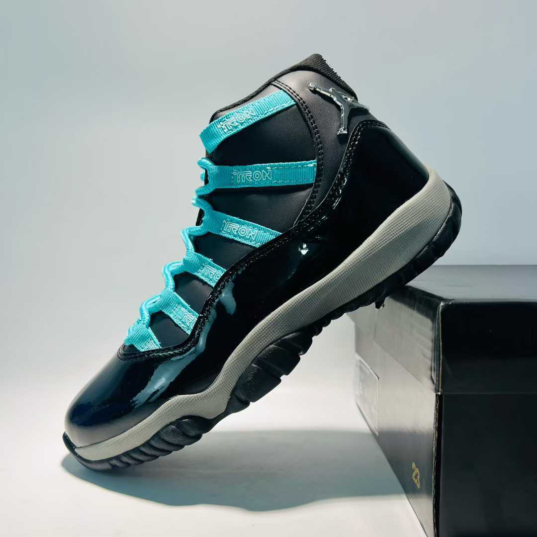 Air Jordan 11 Retro: Iconic Style Meets Premium Comfort