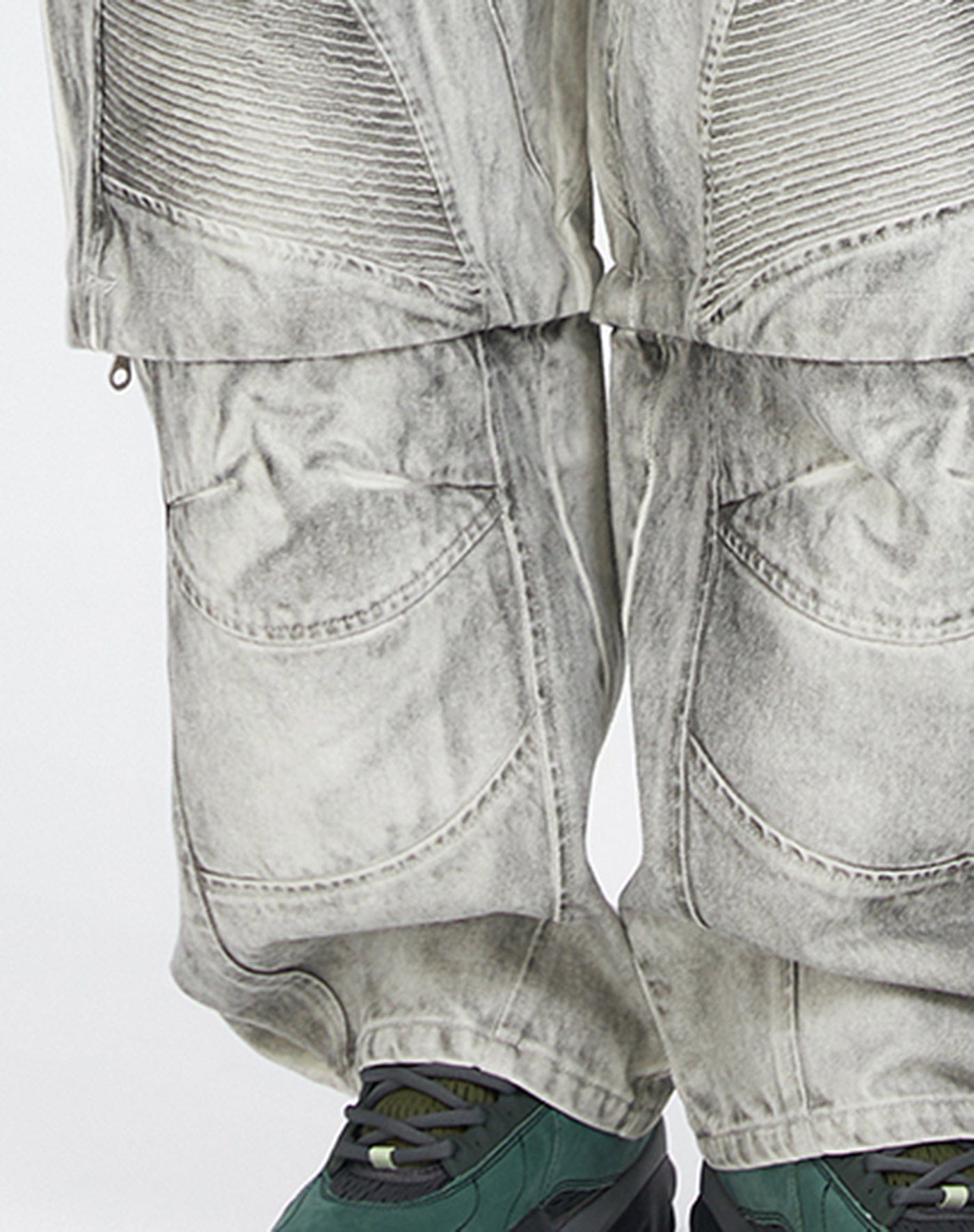 Moto Convertible Cargo Pants – Versatile Style for Every Adventure